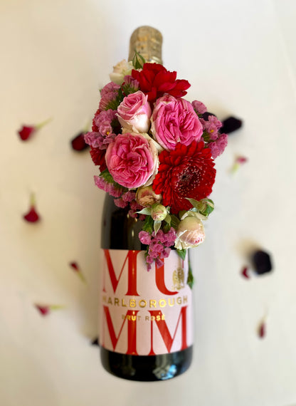 Mumm Marlborough Brut Rosé Romance Bundle